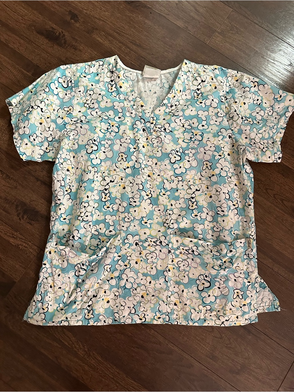 Tafford Floral V-Neck Scrub Top - Aqua, White & Pale Yellow